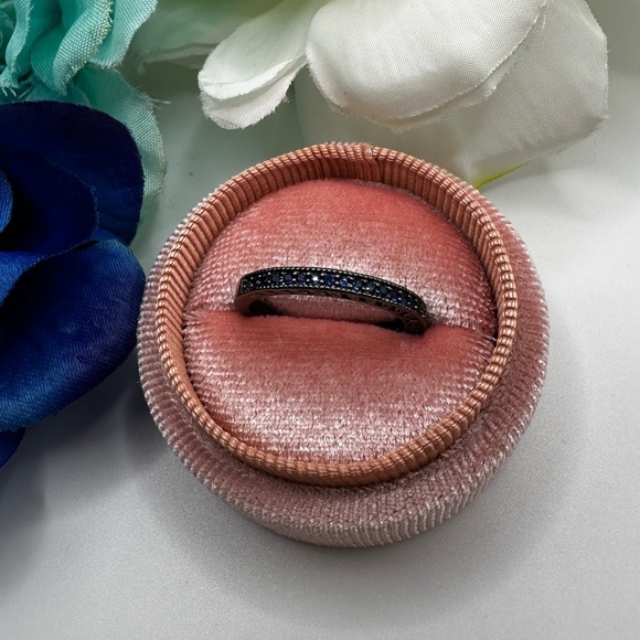 Sapphire Gemstone & Black Metal Tone  Ring Set Sz 7 NEW! - Picture 4 of 6